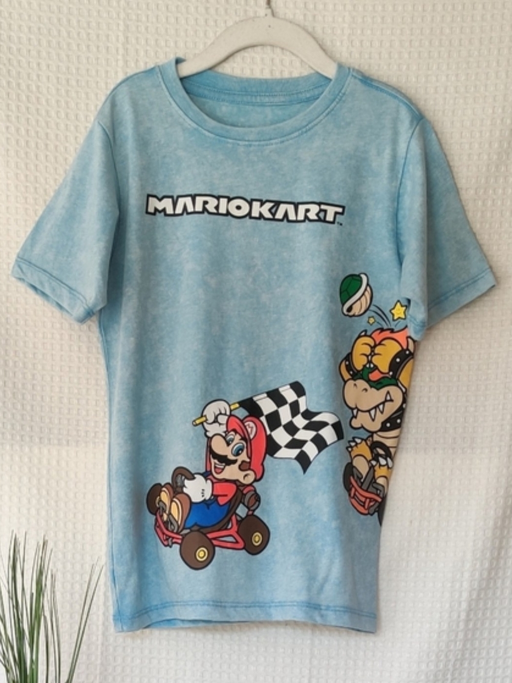 MarioKart Video Game Boys Light Blue Graphic T-shirt Size Small